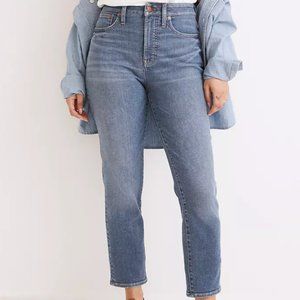 Madewell Curvy Petite Perfect Vintage Jeans in Finney Wash
